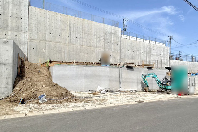 のびのびと過ごせる50坪以上の敷地♪ご夫婦でお車所有も可能な駐車2台！現地（2026年4月）撮影