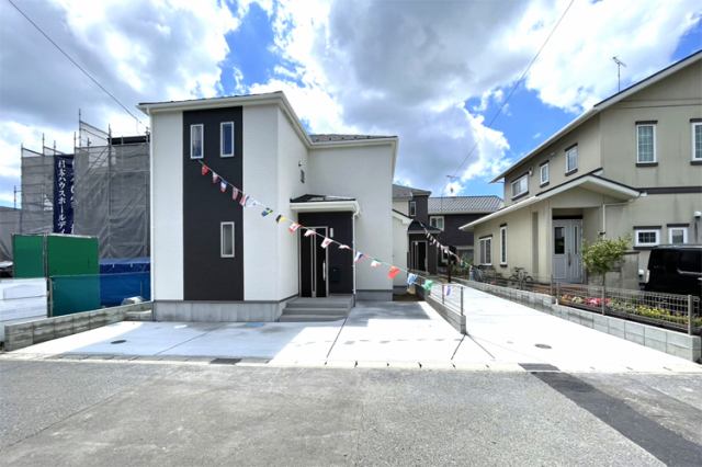 （現地写真）駐車スペース2台分確保！