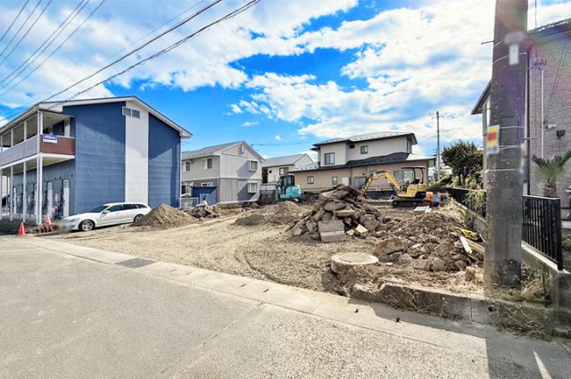 お子様の遊び場や家事のスペースにも最適な続き間の和室！現地（2025年11月）