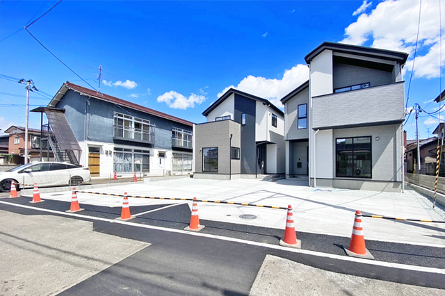 お子様がいるご家庭に嬉しいリビング階段！現地（2026年4月）撮影