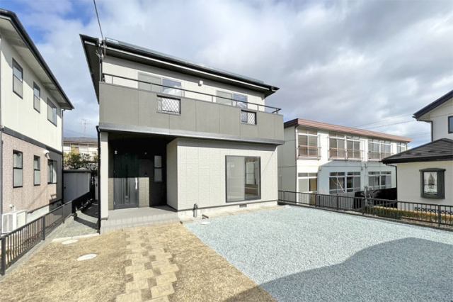 お車好きにも嬉しいカーポート＋最大駐車3台可能現地（2026年1月）撮影