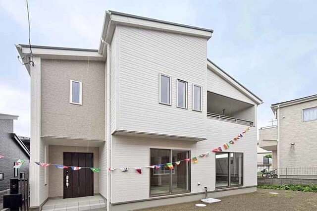 保育園まで徒歩5分！銀行・コンビニ・薬局は徒歩8分！周辺環境揃ってます！現地（2026年5月）撮影