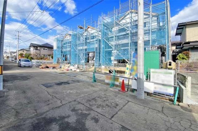 続き間の洋室でリビングも開放感ある空間に！現地（2025年12月）撮影