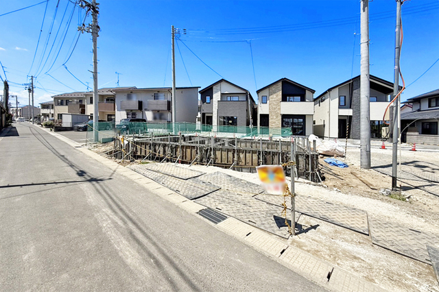 駐車3台OK！来客時に便利です♪現地（2026年5月）撮影