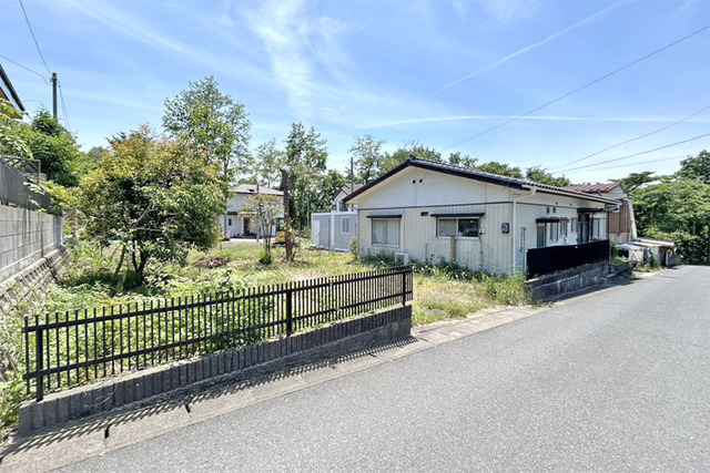 広々とした80坪の敷地！近隣バス停徒歩4分♪現地（2026年5月）撮影