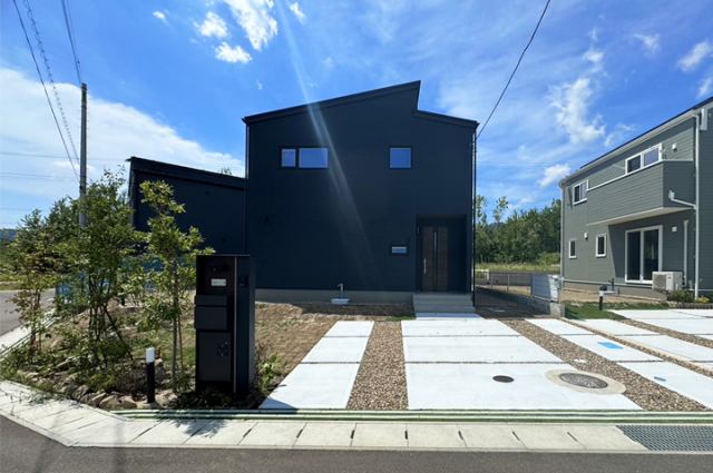 太陽光発電システム搭載！電気代を節約！現地（2025年8月）撮影