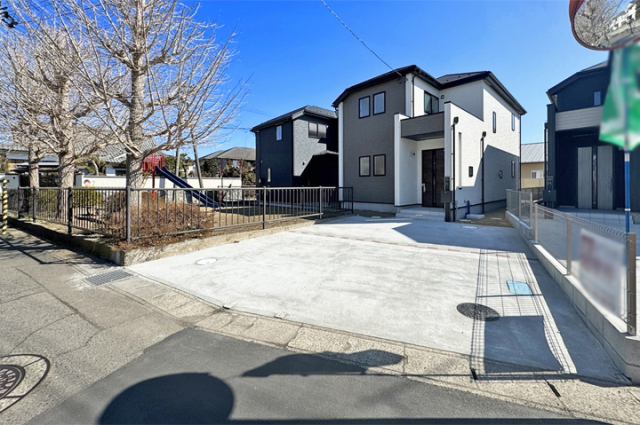 53坪の広々した敷地！駐車並列2台OK！現地（2025年2月）撮影