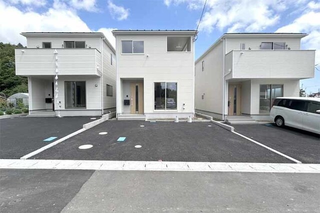 （現地写真）県道近くお出かけも便利な立地！