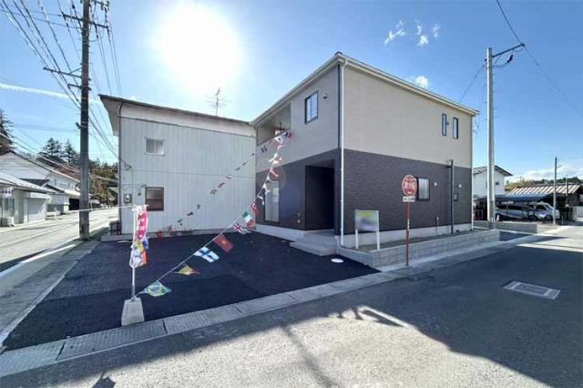 （現地写真）角地で明るく開放的♪