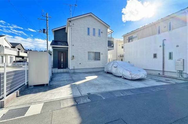 駐車並列3台可能！来客時にも役立ちます♪現地（2026年1月）撮影