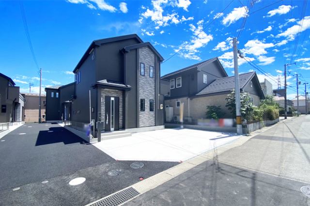 周辺環境が整った人気エリア！駐車並列2台OK！現地（2025年8月）撮影