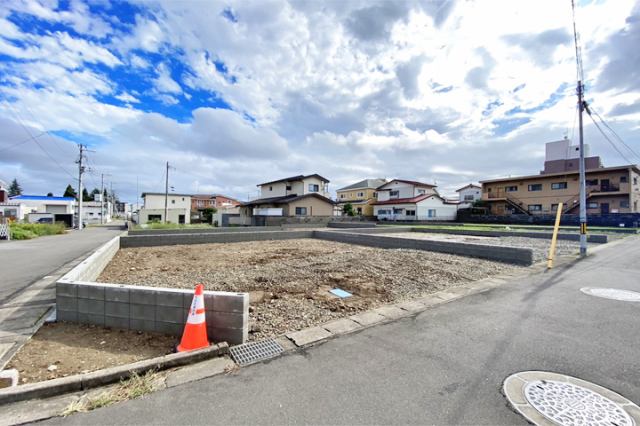 続き間の洋室は玄関からもすぐ行けます！現地（2025年10月）撮影