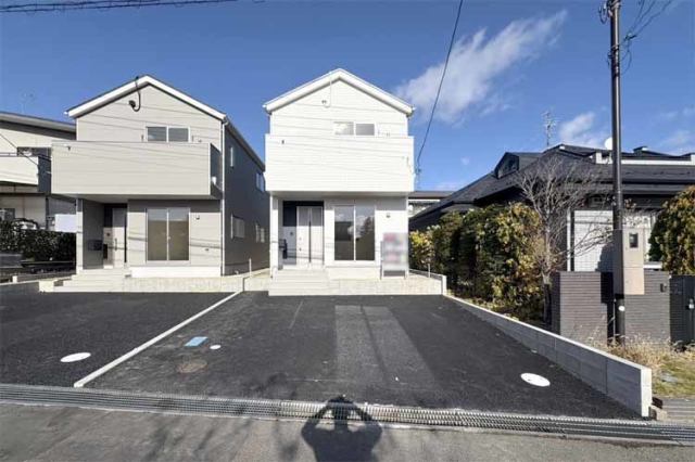 （現地写真）小学校徒歩4分！通学安心♪