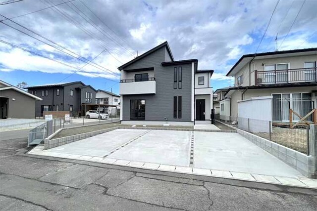 （現地写真）角地で開放的！
