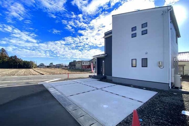 保育園・学校・スーパーが徒歩8分内と周辺環境充実！現地（2025年12月）撮影