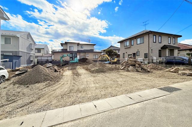 駐車並列2台OK！現地（2025年11月）