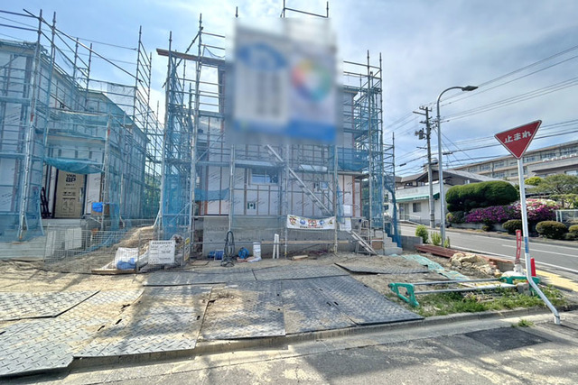 お買い物にも便利なブランチ徒歩3分明るく開放的な角地住宅現地（2026年5月）撮影