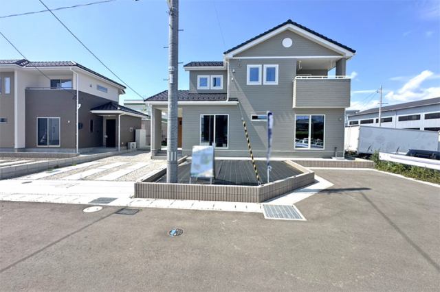 （現地写真）ドラッグストア徒歩3分！