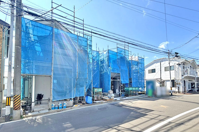 地下鉄東西線国際センター駅まで徒歩17分スーパーやコンビニも充実！現地（2026年9月）撮影