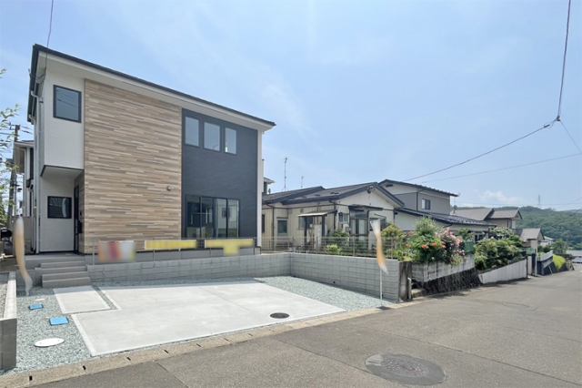 ゆったり並列駐車3台OKＺＥＨ水準のお家！現地（2025年6月）撮影