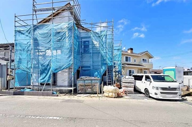 駐車並列2台OK！前面道6.5ｍ！駐車もスムーズ！現地（2026年7月）撮影