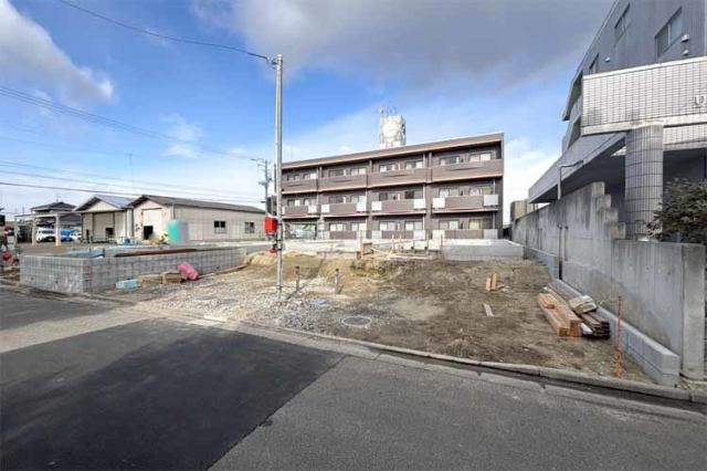 （現地写真）小学校まで徒歩3分！