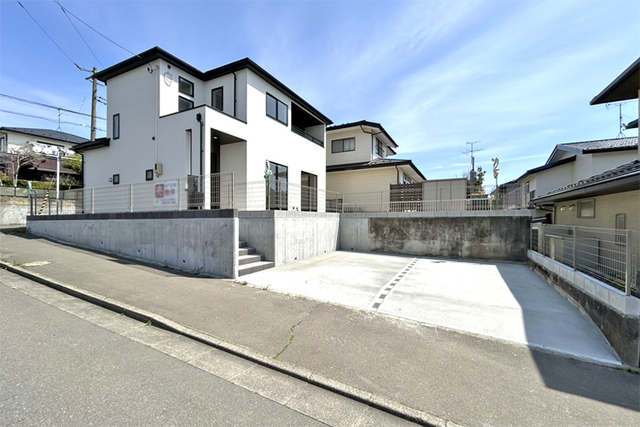 （現地写真）徒歩圏内に生活施設が充実♪