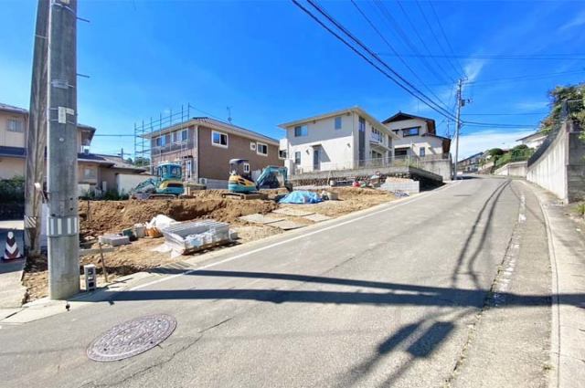 JR東北本線「館腰」駅徒歩18分！不二が丘小学校徒歩10分！現地（2025年9月）撮影