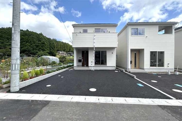 （現地写真）県道近くお出かけも便利な立地！