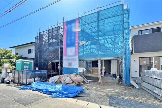 リビング階段仕様で家族が顔を合わせる動線！現地（2026年5月）撮影