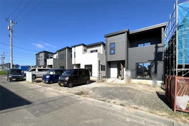 （現地写真）並列3台駐車OK！