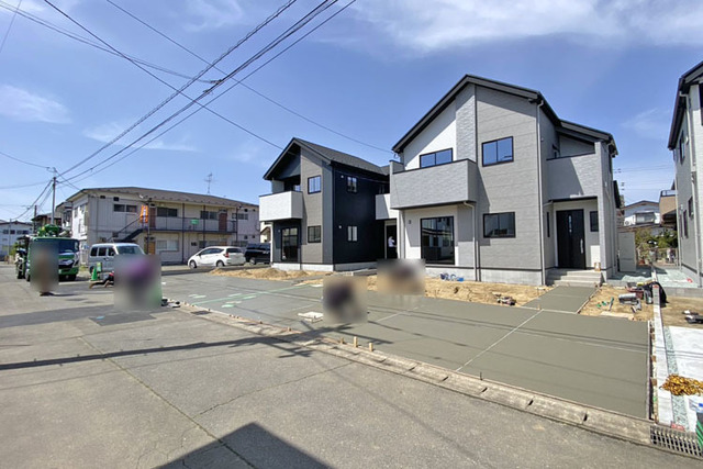 並列駐車3台ＯＫ！活用しやすいきれいな整形地です♪現地（2026年4月）撮影