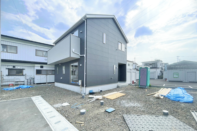 中田小学校まで徒歩9分！中田中学校まで徒歩13分！現地（2026年7月）撮影