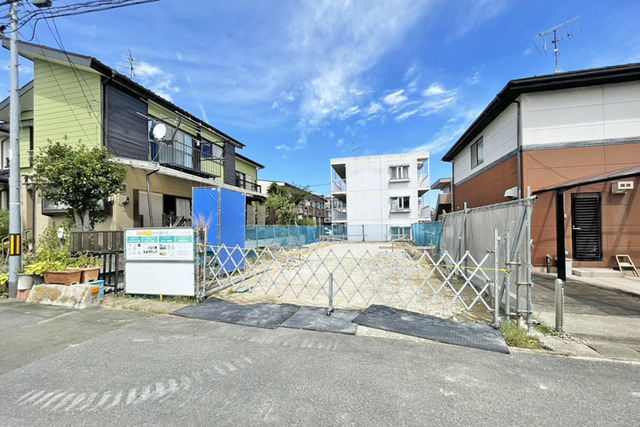 地下鉄旭ケ丘駅まで徒歩14分！並列駐車2台OK♪現地（2026年8月）撮影