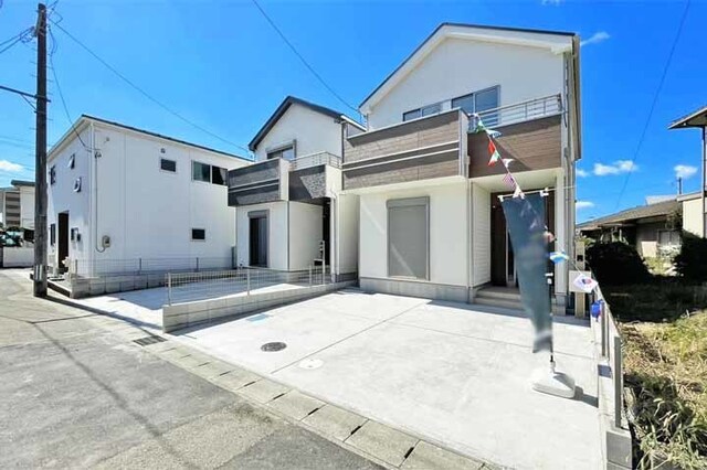 幼稚園・コンビニ・ドラッグストアまで徒歩9分！現地（2026年9月）撮影