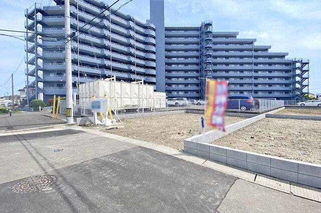 リビングが吹抜け仕様で開放感ある空間に！現地（2026年4月）撮影