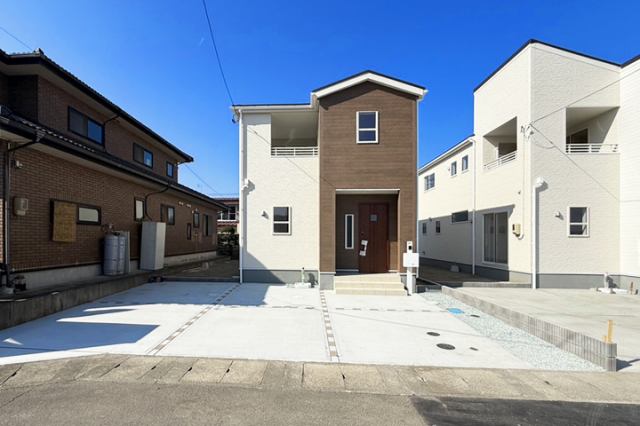 駐車並列3台OK！現地（2025年10月）撮影