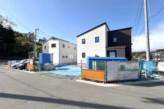 （現地写真）61坪超の敷地！駐車3台OK！