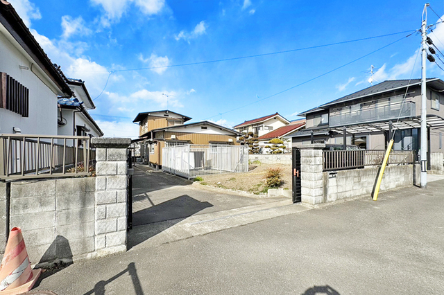 幼稚園・金融機関・コンビニまで徒歩9分内！現地（2026年1月）撮影