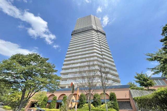 コンビニや公園が近郊！その他生活施設が近隣に充実♪現地（2025年8月）撮影