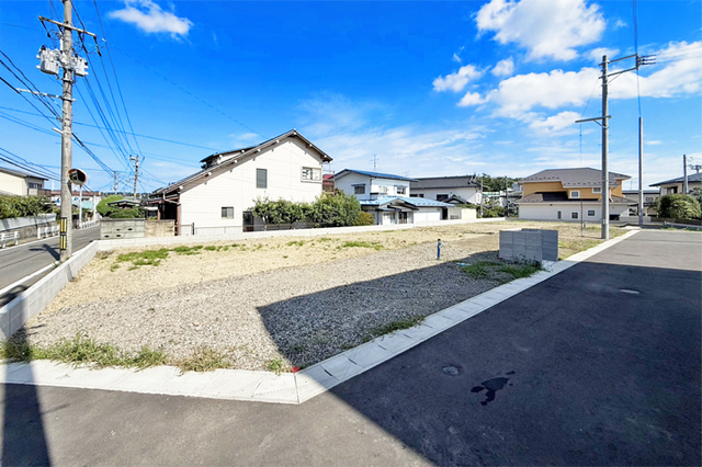 全居室南向き！開放的な角地物件！現地（2026年8月）撮影