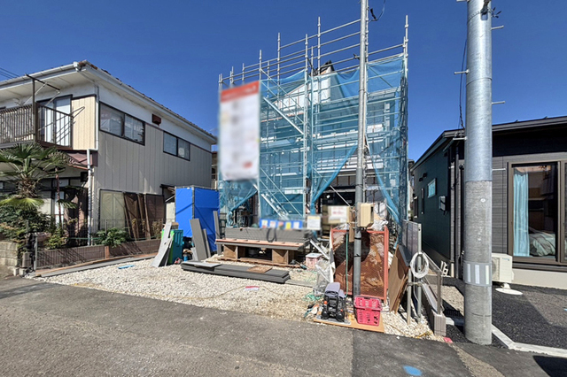 若林小学校まで徒歩10分！保育園・金融機関・コンビニも徒歩8分内に！現地（2026年10月）撮影