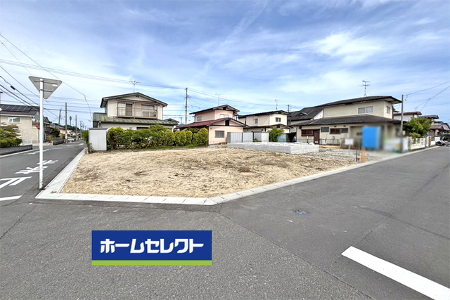 （現地写真）前面道路広く開放的！