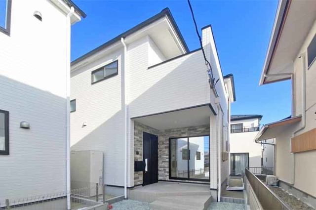 雨風から愛車を守るビルトインガレージ！現地（2026年1月）撮影