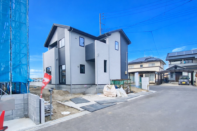 二方向とも前面道6ｍ以上！駐車楽々♪現地（2025年2月）撮影