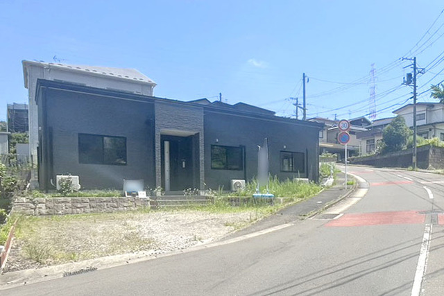 将来にも安心の平屋！通勤通学にも便利な近隣バス停徒歩1分♪現地（2026年7月）撮影