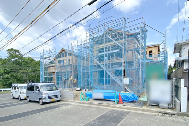近隣バス停徒歩5分！通勤通学にも便利です♪現地（2026年7月）撮影