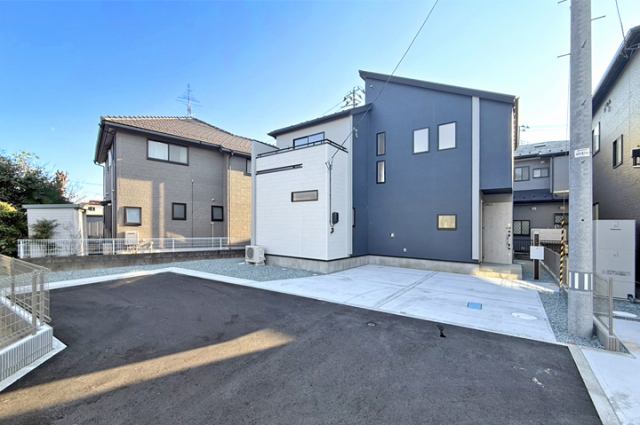 駐車並列2台OK！現地（2025年10月）撮影