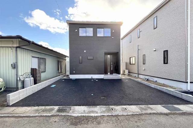 （現地写真）徒歩圏内に多彩な施設♪