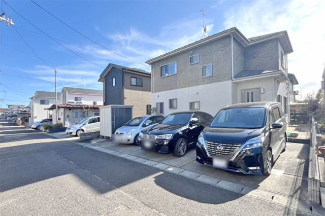 光熱費も節約可能な太陽光発電システム完備ゆったり過ごせる61坪の敷地現地（2025年11月）撮影